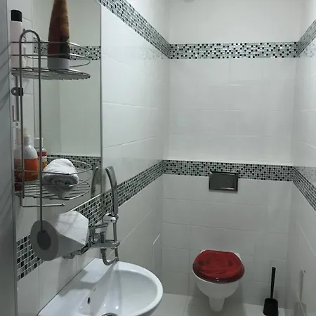 Ivi Apartment Svaty Jur Exterior photo